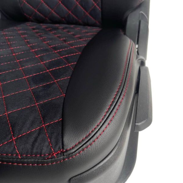 Чехлы Алькантара на Mitsubishi Outlander 3 с 2012+